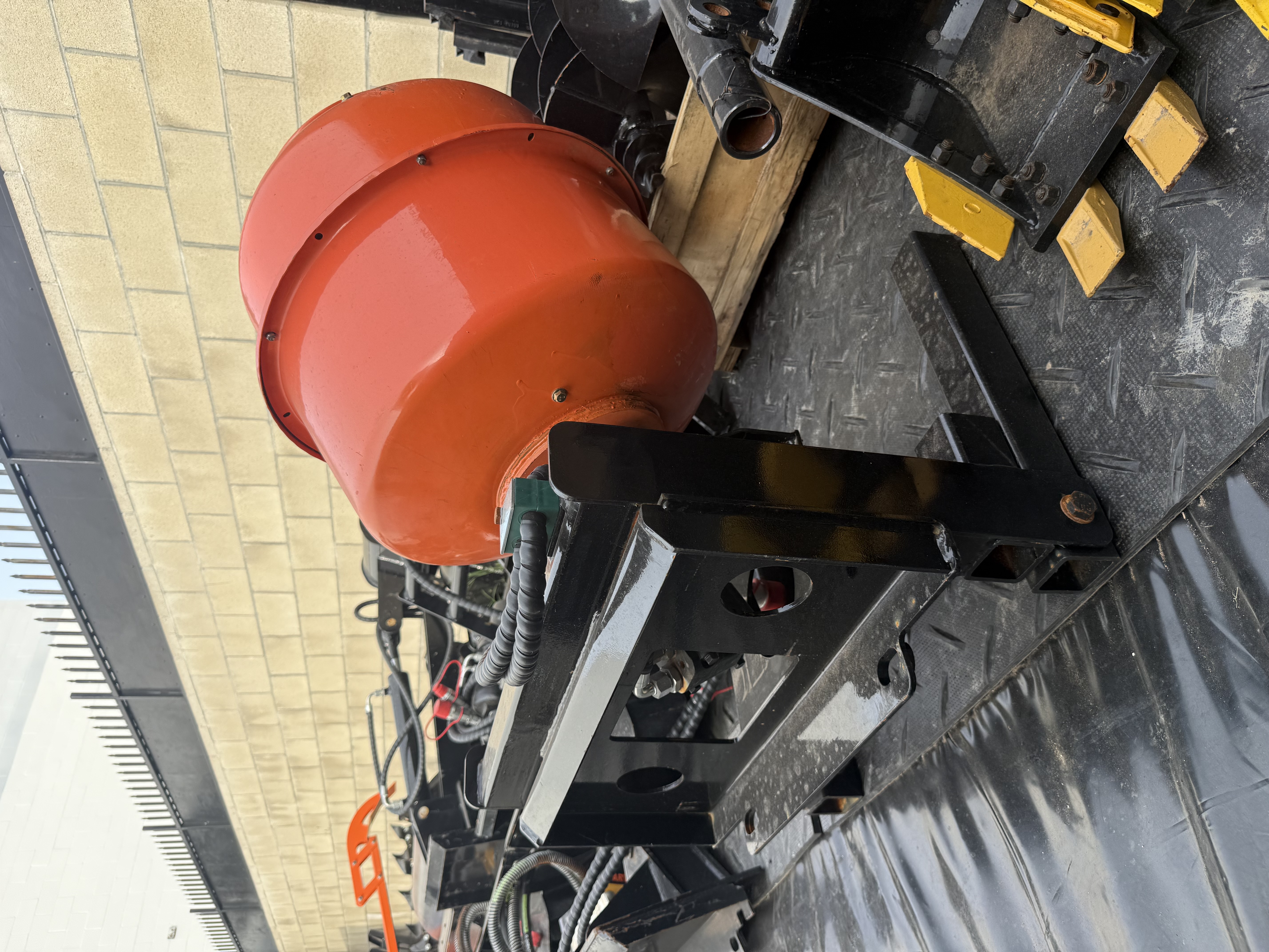 Mini Skid Steer Hydraulic Concrete Mixing Bucket — IRLanch IRLMB