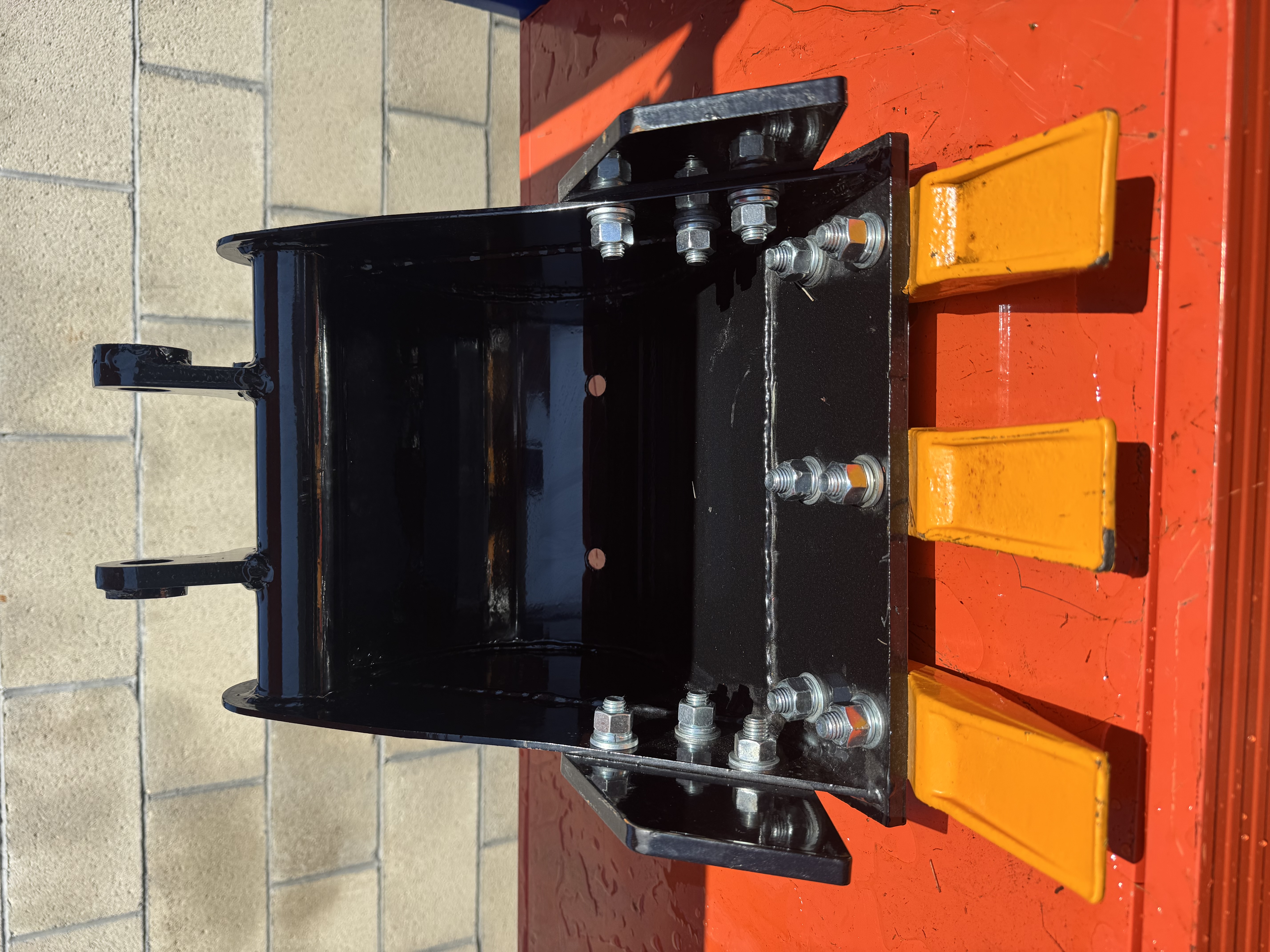 Mini Excavator Digging Bucket — MMS 12 in