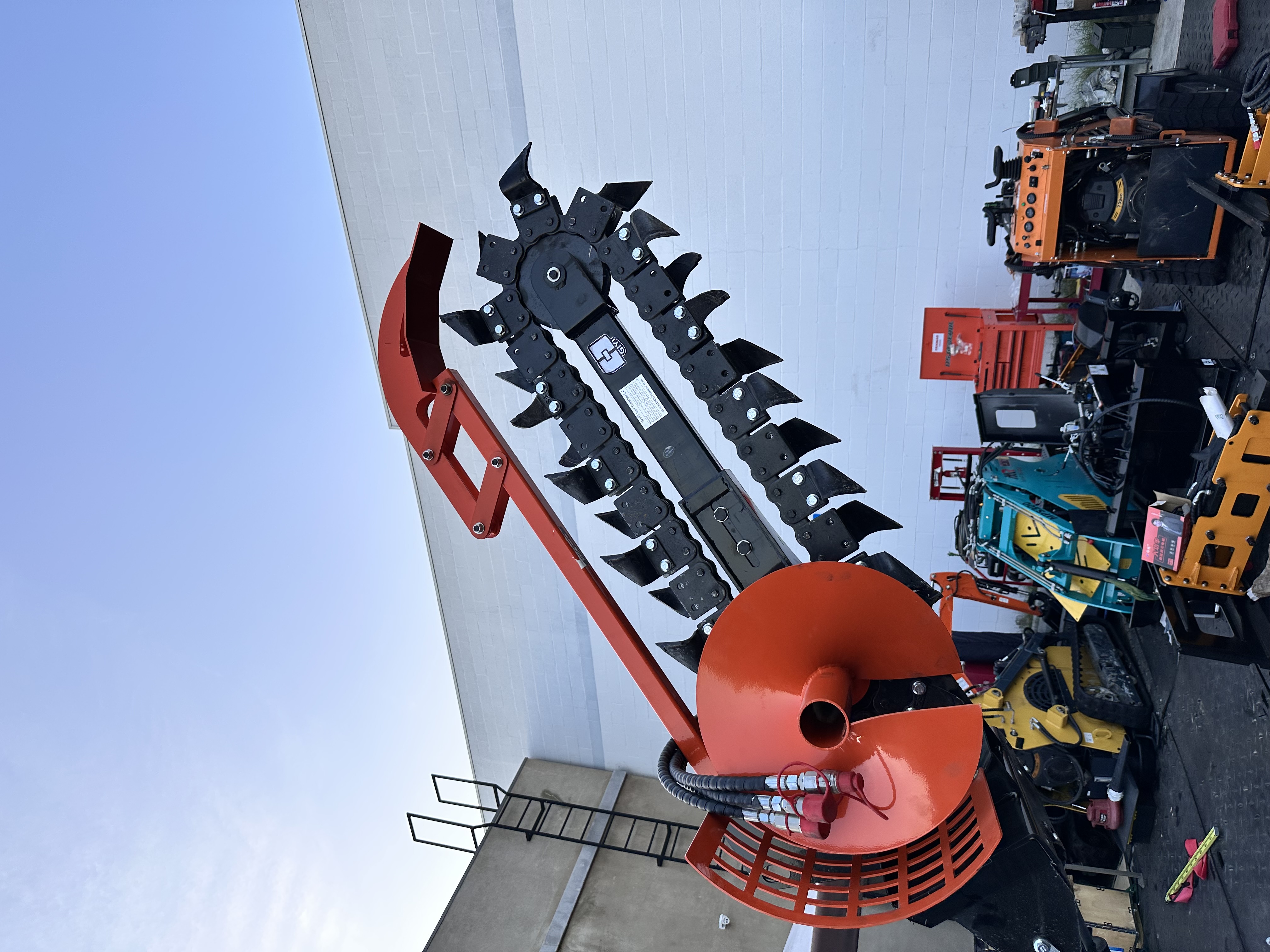 Mini Skid Steer Trencher — GIYI GY-D39